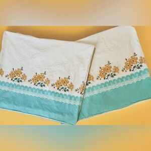 Vintage Flour Sack Pillowcases Turquoise Border w/Gold Roses 34”x 20” SET OF 2